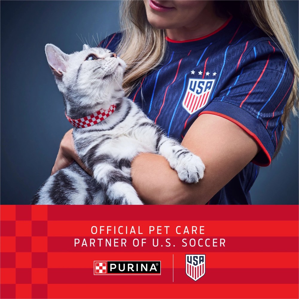 Purina Pro Plan Weight Management Chicken and Rice Adult Formula Dry Cat Food, 16 lb. - Image 7