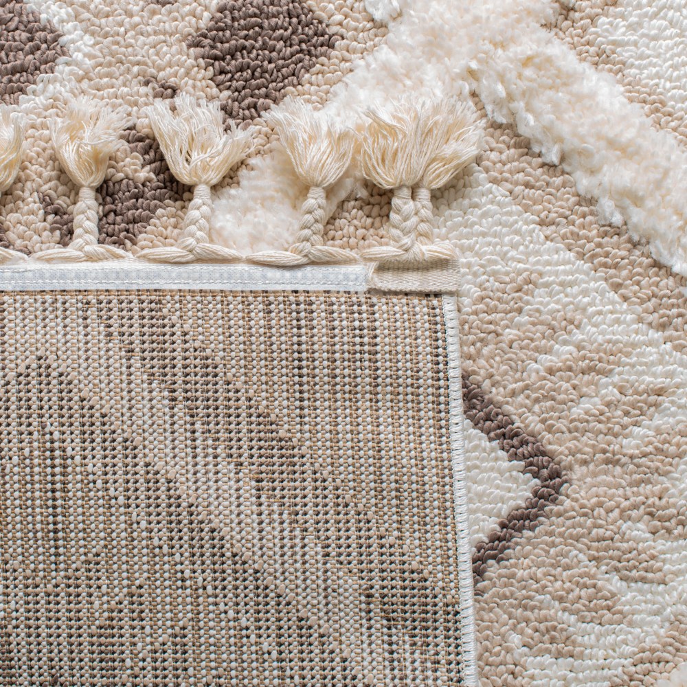 SAFAVIEH Moroccan Tassel Shag Elsie Moroccan Geometric Area Rug, Ivory/Brown, 5'3" x 7'6" - Image 2
