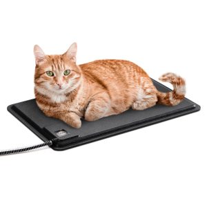 K&H Pet Products Extreme Weather Heated Kitty Pad for Outdoor Cats Black Small 18.5 X 12.5 Inches