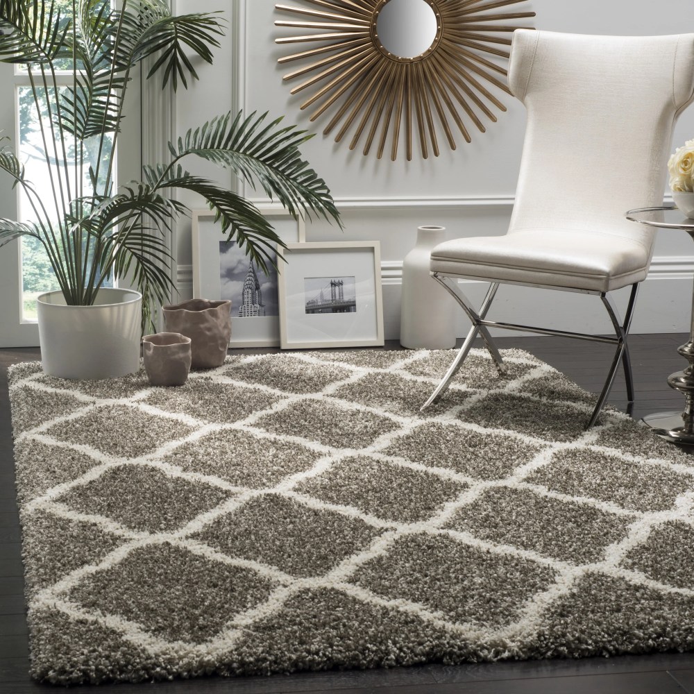SAFAVIEH Hudson Aline Plush Geometric Shag Area Rug, Grey/Ivory, 5" x 5" Square - Image 3