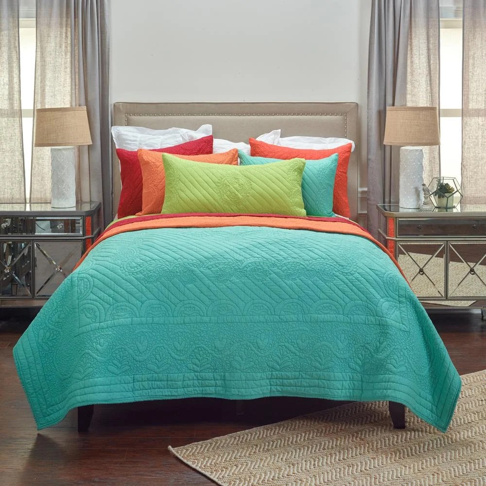 Rizzy Home 70" x 86" Quilt- BT1789 - Image 2