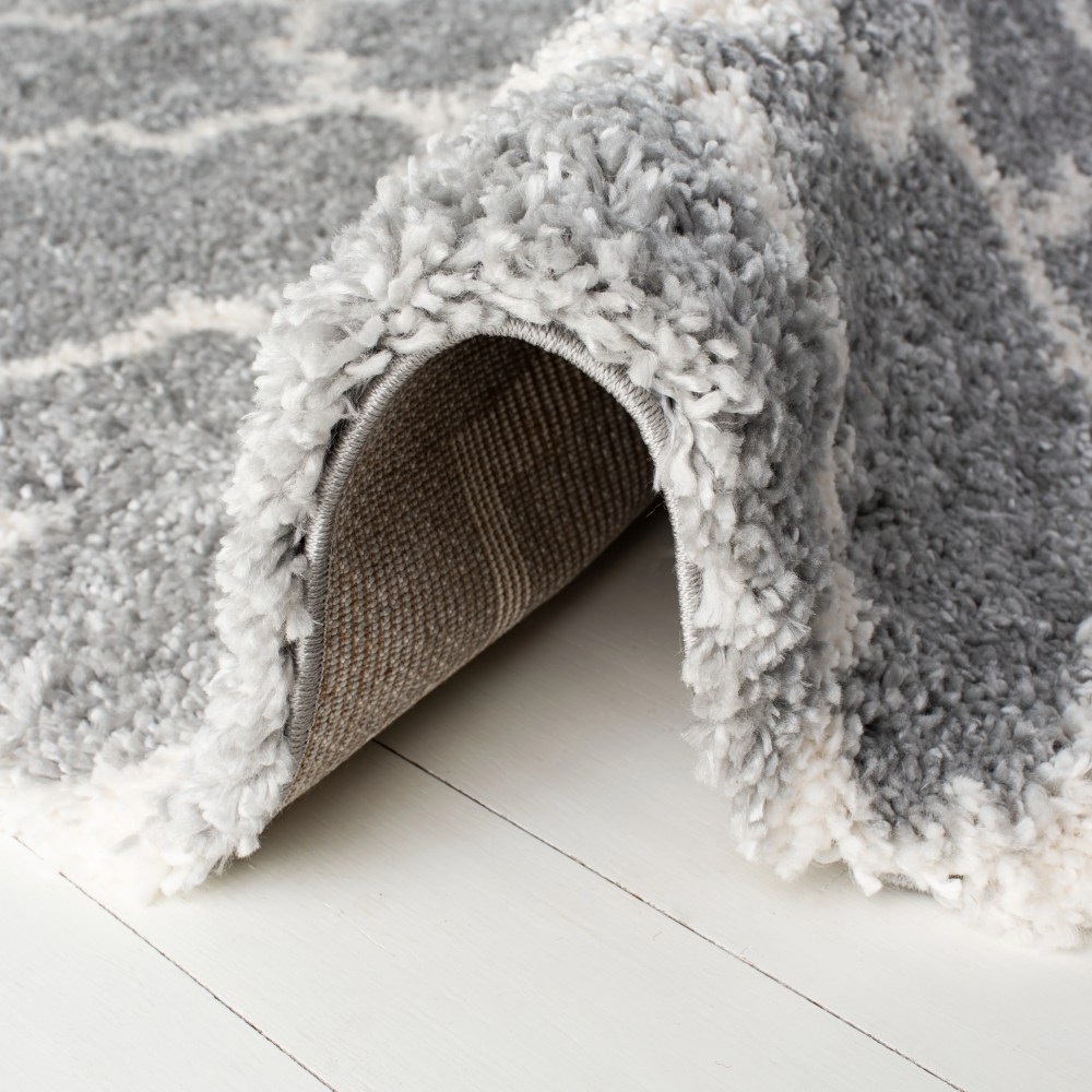SAFAVIEH Fontana Hilda Geometric Shag Area Rug, Grey/Cream, 4" x 6" - Image 10