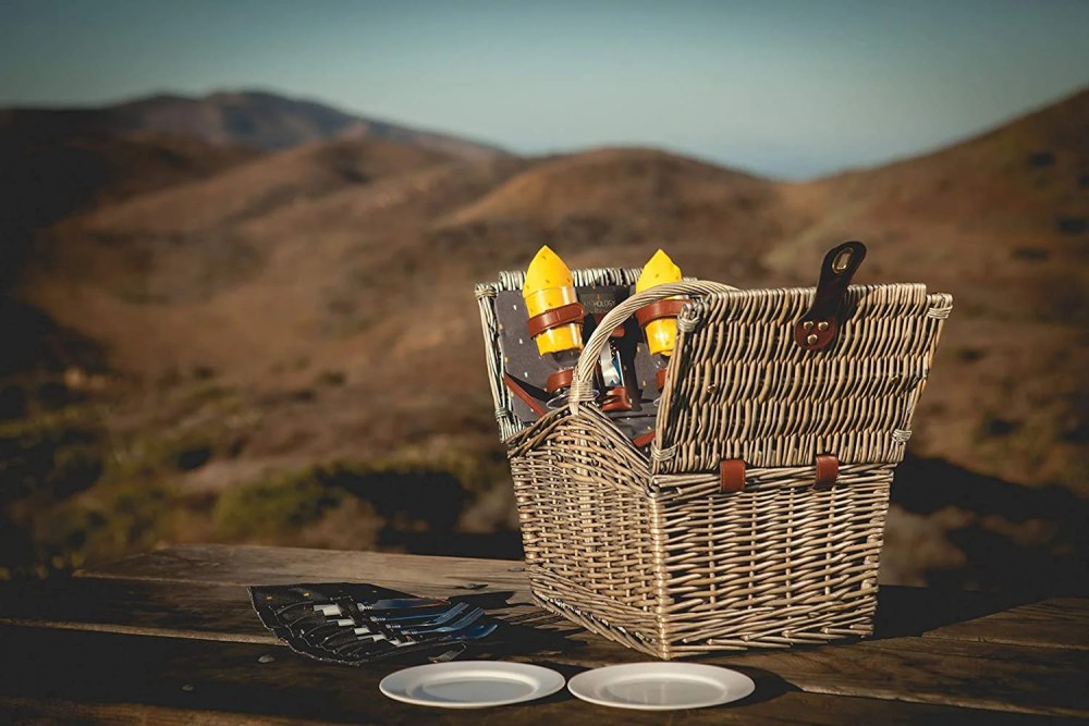 Picnic Time Piccadilly Vintage English-Style Wicker Picnic Basket for 2 with Complete Deluxe Service and Double-Lid Design, Anthology Collection-Gray with Gold Accents - Image 7