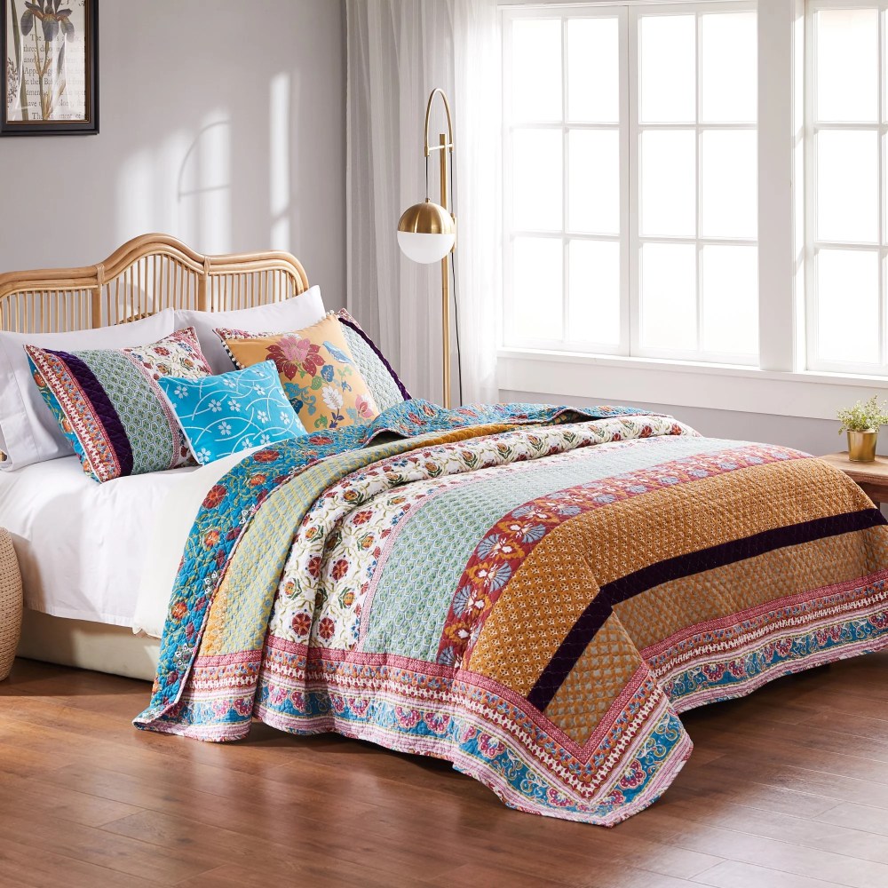 Greenland Home Fashions Thalia Reversible Cotton Quilt Set, Velvet Embellished, 2-Piece Twin/Twin XL, Tango - Image 4