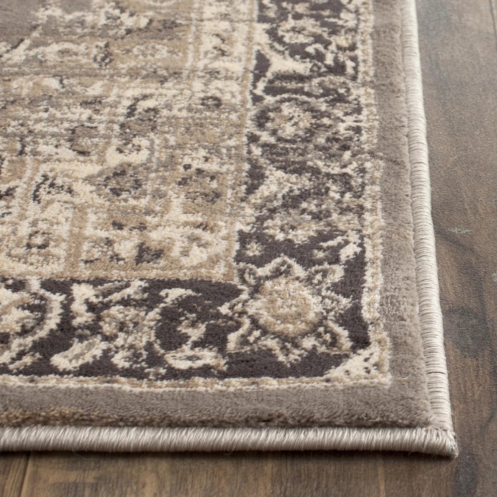 SAFAVIEH Vintage Kinsley Traditional Area Rug, Taupe/Black, 5'1" x 7'7" - Image 4