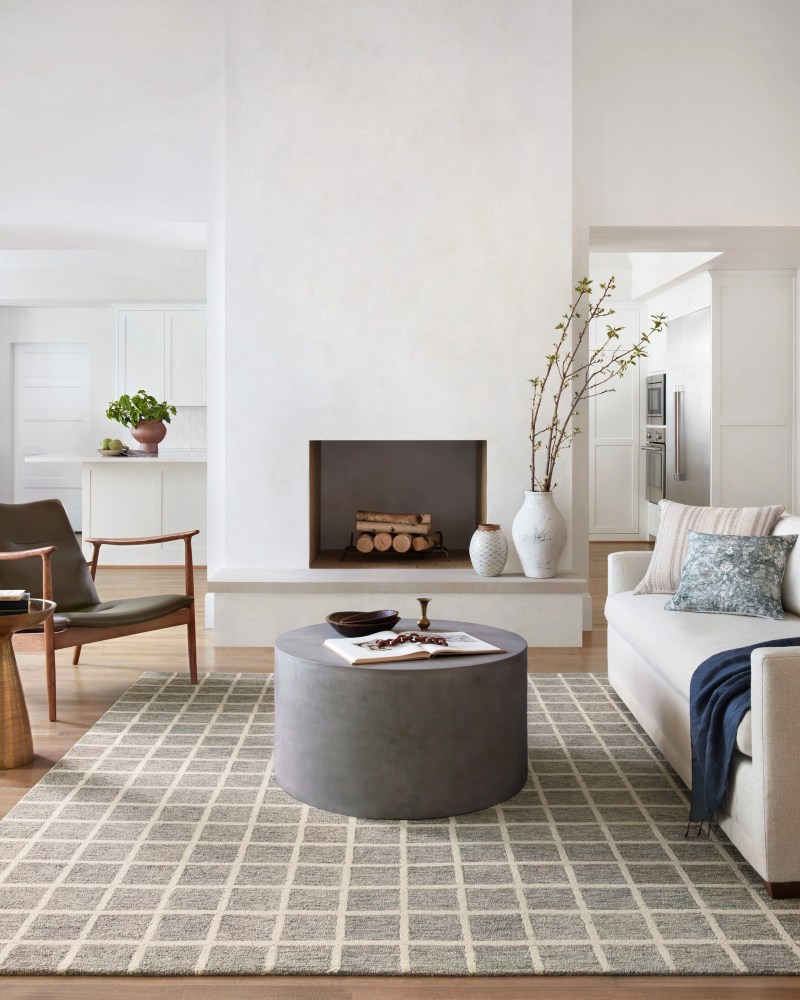 Chris Loves Julia x Loloi Polly Grid Slate/Ivory 3"-6" x 5"-6" Area Rug - Image 8