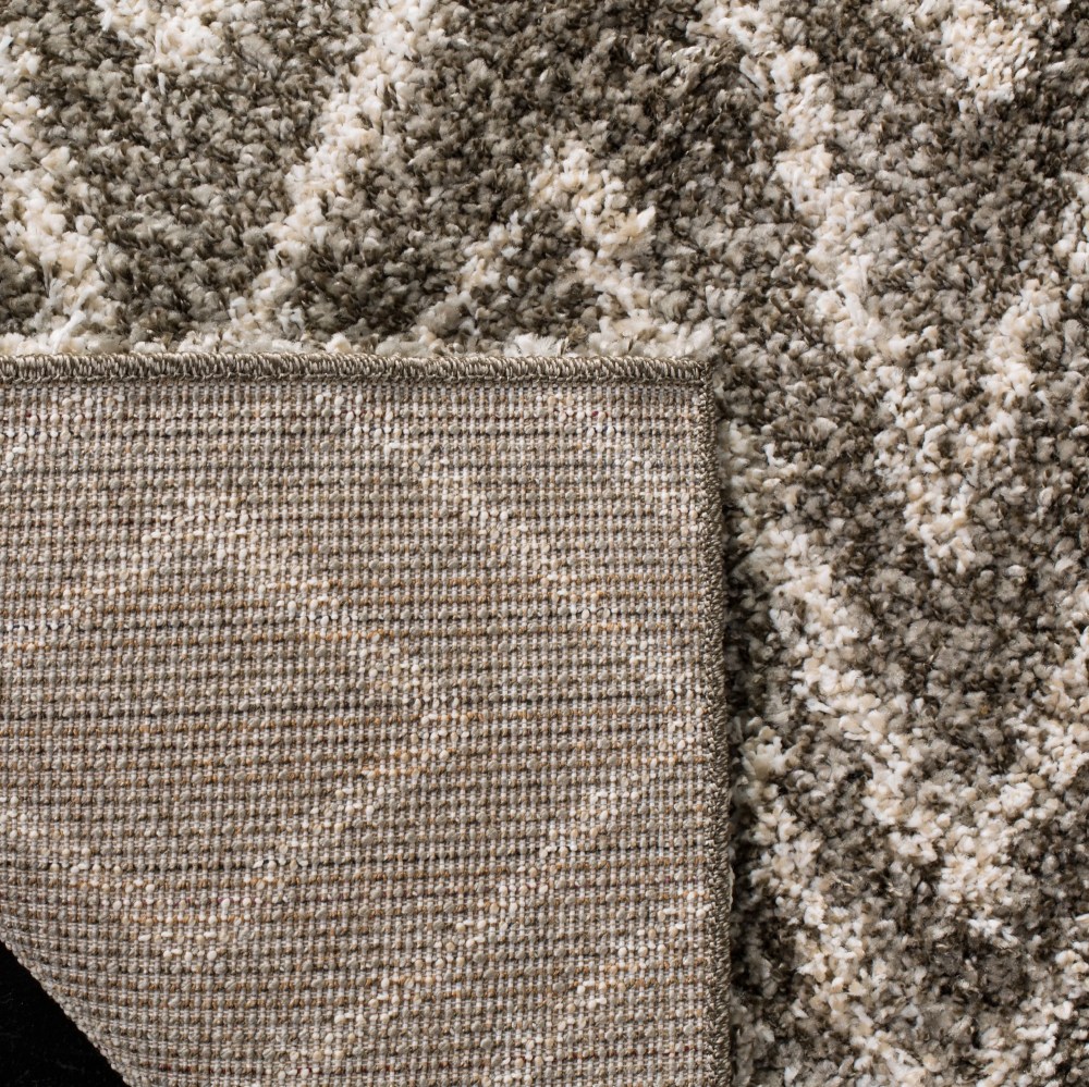 SAFAVIEH Hudson Augustine Geometric Shag Area Rug, Grey/Ivory, 5'1" x 7'6" - Image 4