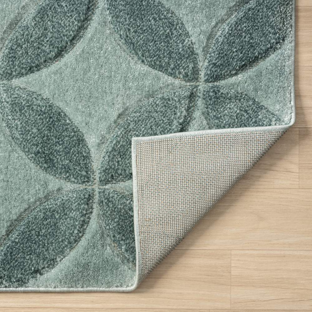 Better Homes & Gardens Carved Geo Indoor Accent Rug, Aqua Petals, 5" x 7" - Image 2