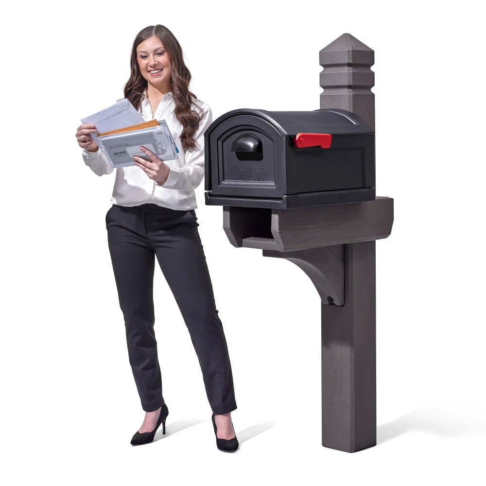 Step2 Lakewood Extra Large T4 Mailbox with Post Kit and Magnetic Closure - Image 3