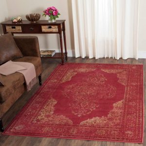 SAFAVIEH Vintage Winthrop Traditional Area Rug, Rose, 4" x 5'7"