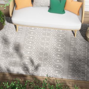 Well Woven 8" x 10" Ivory Outdoor Rug