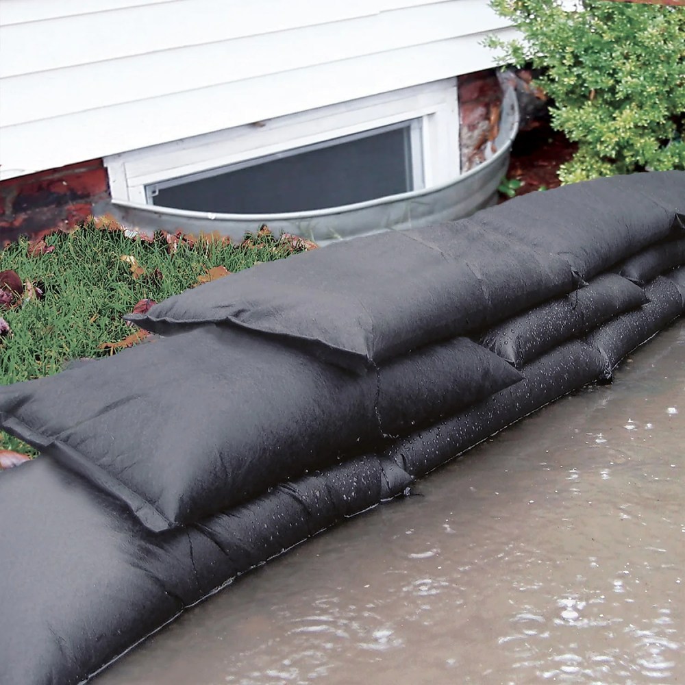 Quick Dam Expanding Sandless Sandbag, 12" X 24", 20 bags per case - Image 2