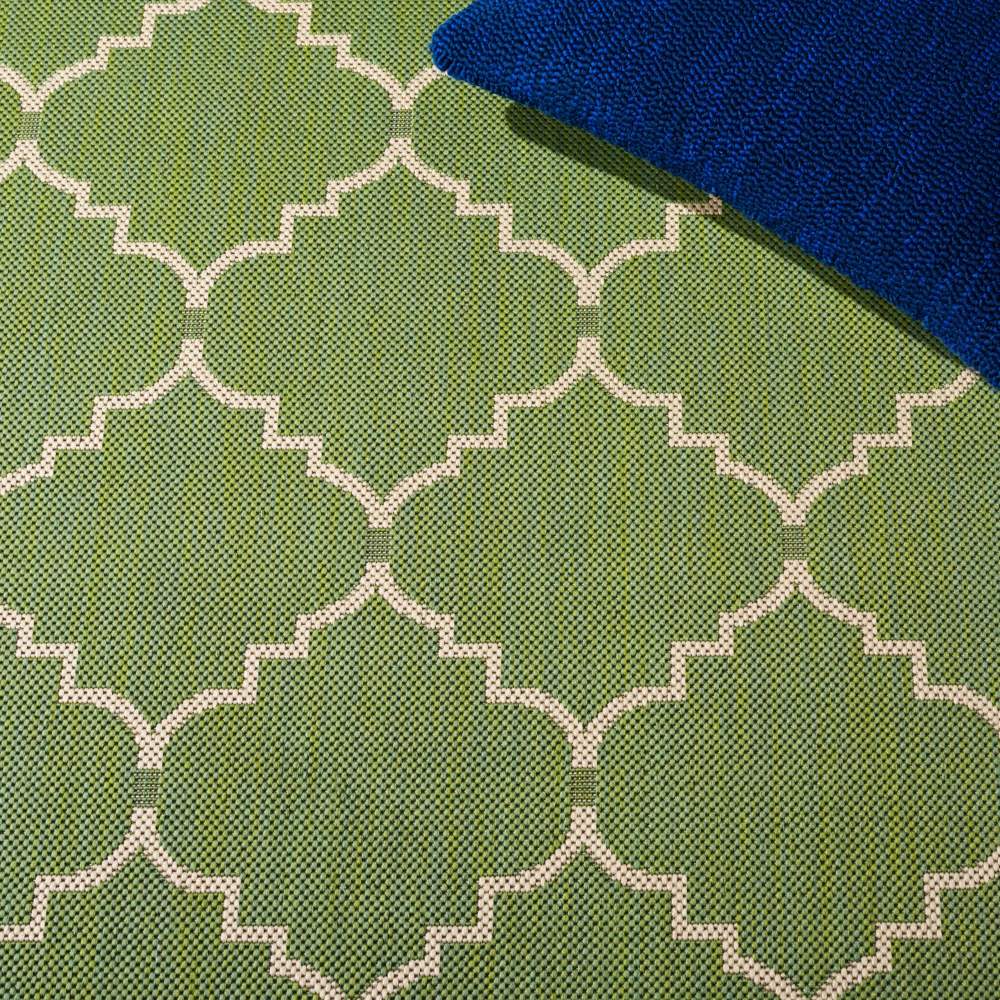 Safavieh Courtyard Amy Geometric Indoor/Outdoor Area Rug, Green/Beige, 5'3" x 7'7" - Image 4