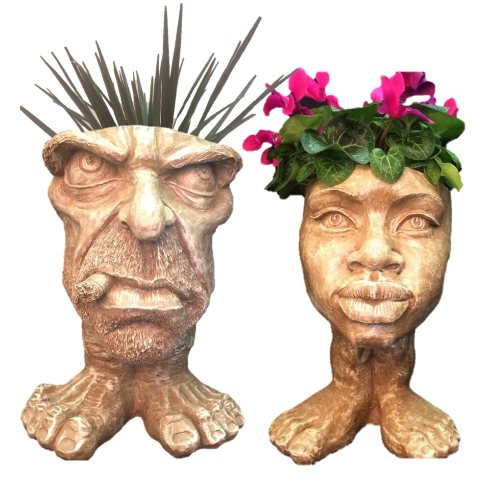 Homestyles Stone Wash Uncle Carmine & Auntie Kayla the Muggly Face Humorous Statue Planter Pot