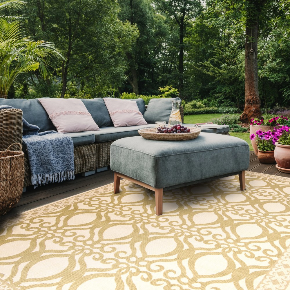 SAFAVIEH Courtyard Colton Geometric Indoor/Outdoor Area Rug, Natural/Olive, 5'3" x 7'7" - Image 8
