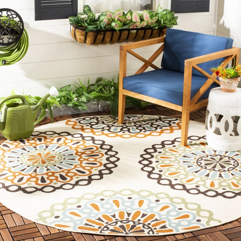 SAFAVIEH Veranda Axum Geometric Indoor/Outdoor Area Rug, 6'7" x 9'6", Cream/Terracotta - Image 5