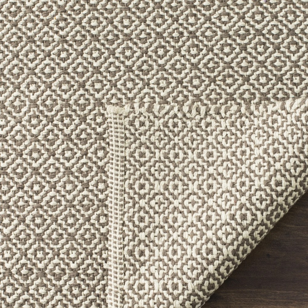 SAFAVIEH Montauk Audra Geometric Cotton Area Rug, Ivory/Grey, 5" x 7" - Image 2