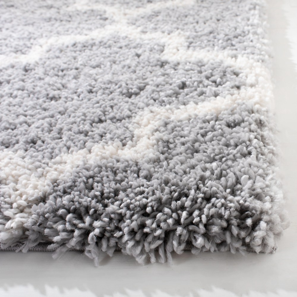 SAFAVIEH Fontana Hilda Geometric Shag Area Rug, Grey/Cream, 4" x 6" - Image 5