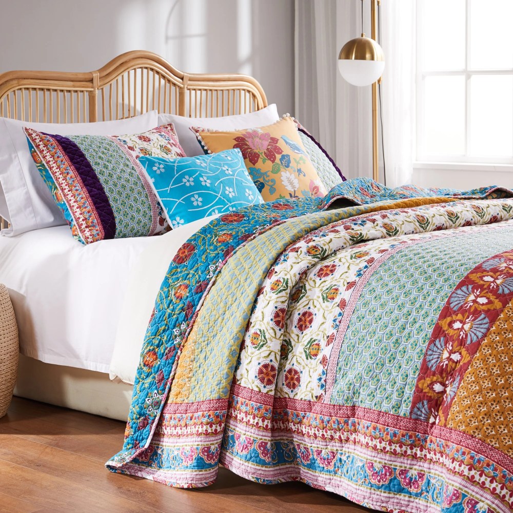Greenland Home Fashions Thalia Reversible Cotton Quilt Set, Velvet Embellished, 2-Piece Twin/Twin XL, Tango