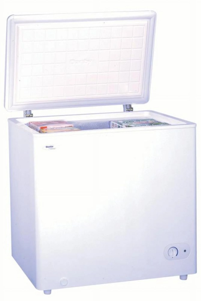 Relief Pak 5.3 Cu ft Chest Freezer, White - Image 3