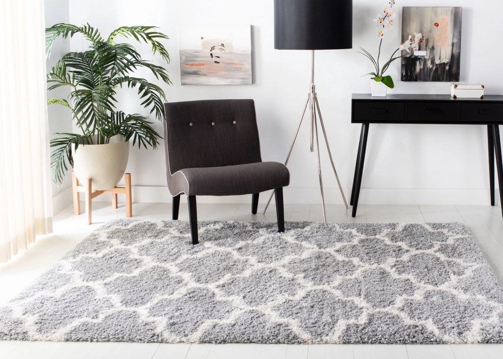SAFAVIEH Fontana Hilda Geometric Shag Area Rug, Grey/Cream, 4" x 6" - Image 9