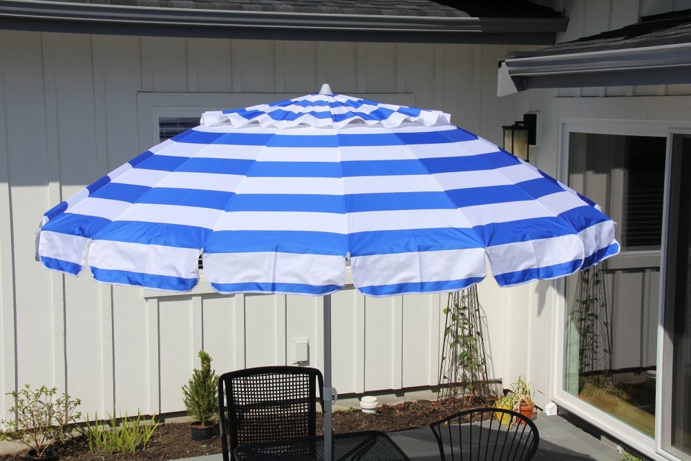 DestinationGear 8ft Blue and White Striped Deluxe Beach Umbrella with Travel Bag - Image 2