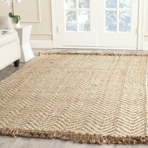 SAFAVIEH Natural Fiber Gillian Chevron Jute Area Rug, Bleach/Natural, 5" x 8"