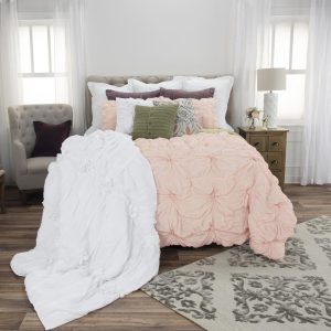 Rizzy Home 68" x 86" Comforter - BT1392