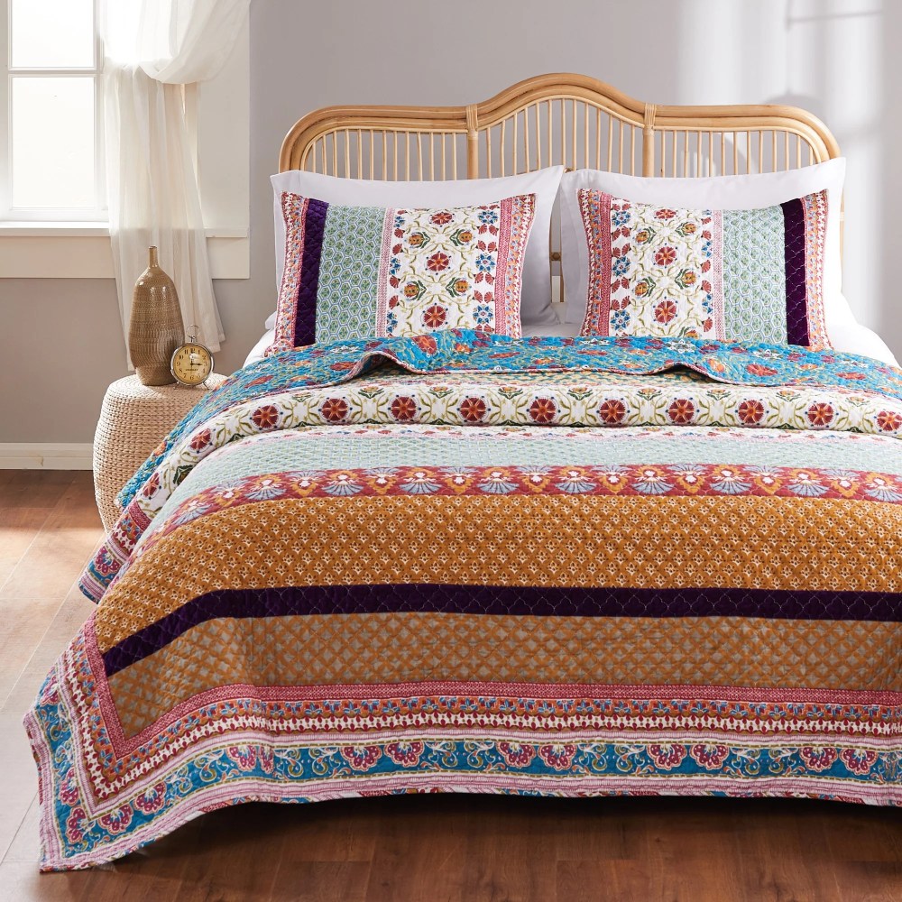 Greenland Home Fashions Thalia Reversible Cotton Quilt Set, Velvet Embellished, 2-Piece Twin/Twin XL, Tango - Image 3