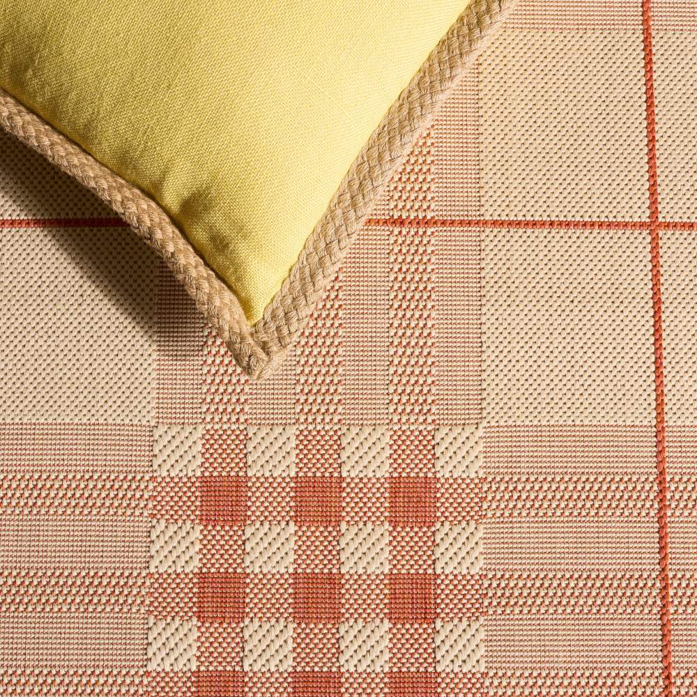 Safavieh Courtyard Fulham Geometric Indoor/Outdoor Area Rug, Natural/Terracotta, 5'3" x 7'7" - Image 10