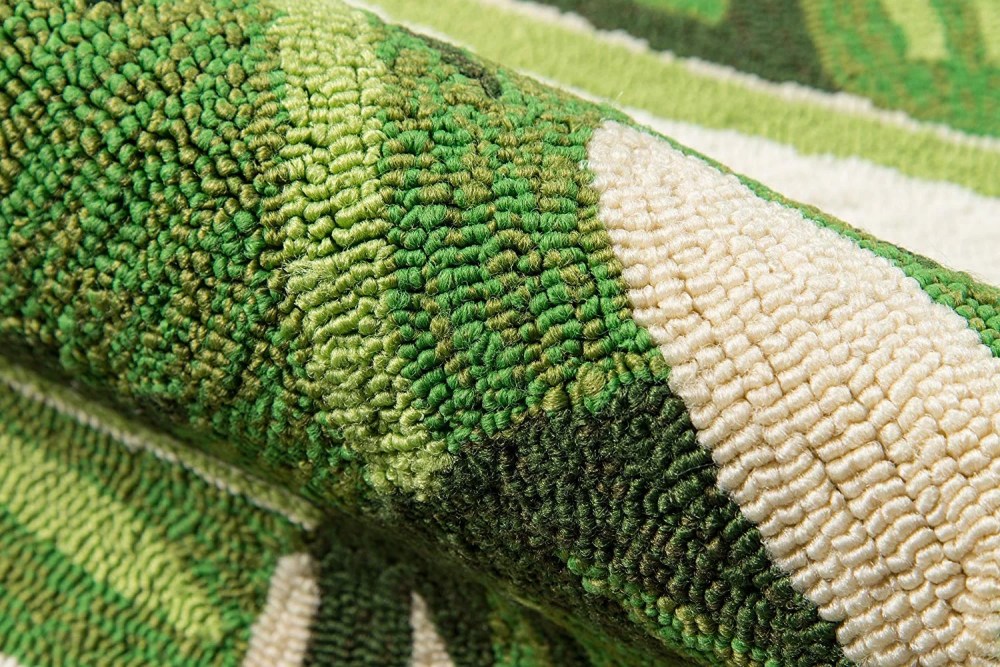 Momeni Veranda Polypropylene Hand Hooked Green Indoor Outdoor Rug 3'9" X 5'9" - Image 2