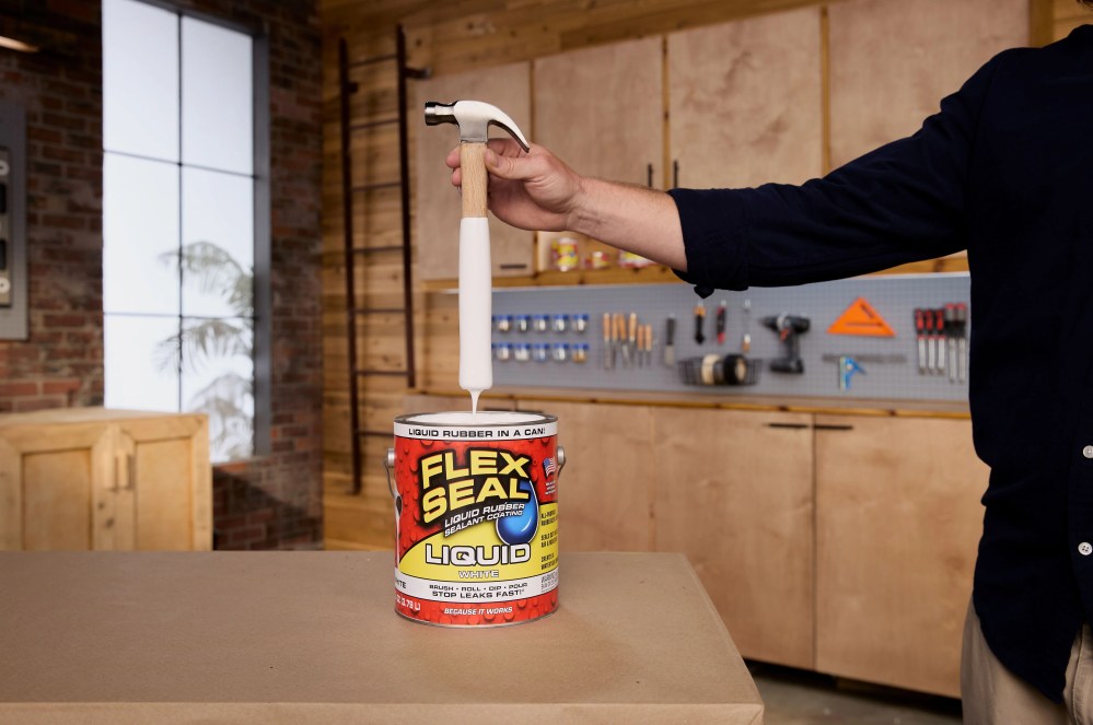 Flex Seal Liquid Rubber Sealant Coating, 1 Gallon, White - Image 6
