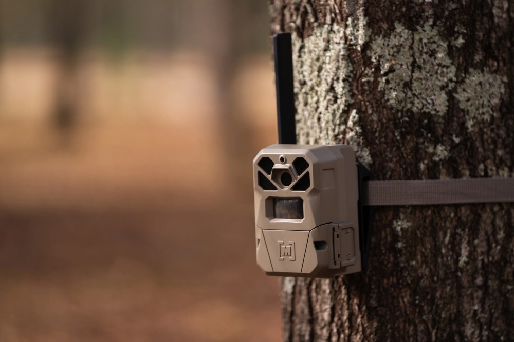 Moultrie Edge 2 Cellular Trail Camera - Auto Connect Nationwide 4G LTE - On Demand 36MP Photo - 1080P Video with HD Audio - 100 Ft Detection Range - Low Glow Flash - Image 6