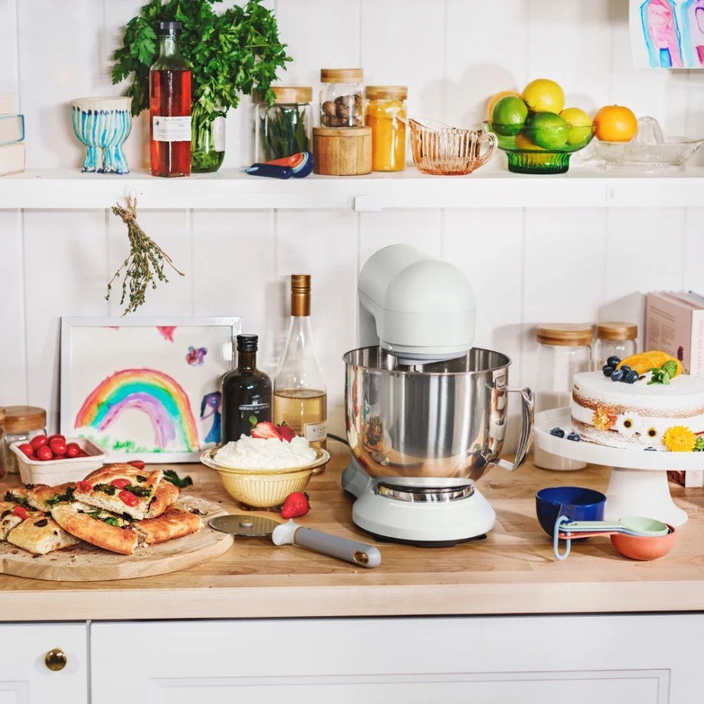 Beautiful 5.3 Qt Stand Mixer,White Icing with Flat Beater,Dough Hook,Balloon Whisk - Image 5