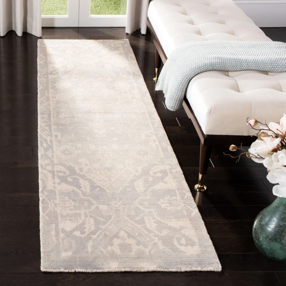 SAFAVIEH Restoration Vintage Eunice Border Wool Area Rug, Light Grey/Ivory, 6" x 6" Round - Image 10