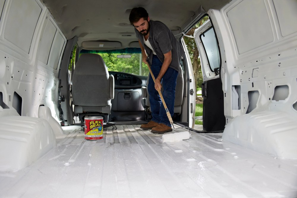 Flex Seal Liquid Rubber Sealant Coating, 1 Gallon, White - Image 7