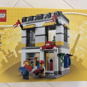 LEGO Brand Store Retail Shop Set 40305 Limited Edition 2018 Microscale Flagship