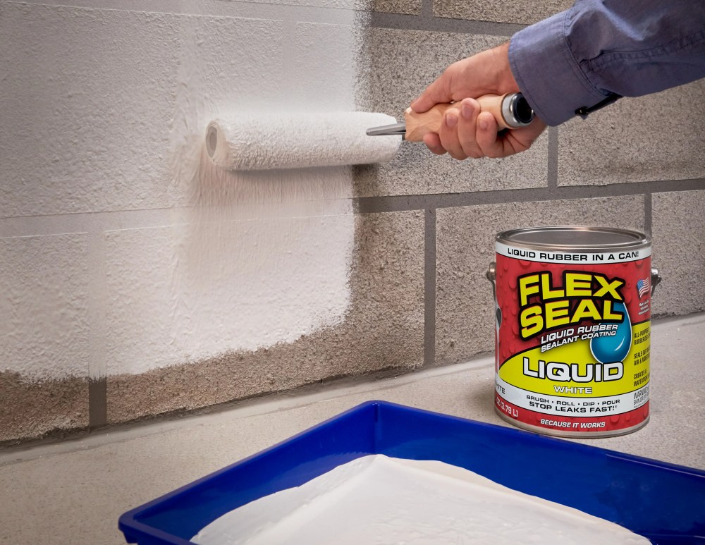 Flex Seal Liquid Rubber Sealant Coating, 1 Gallon, White - Image 3